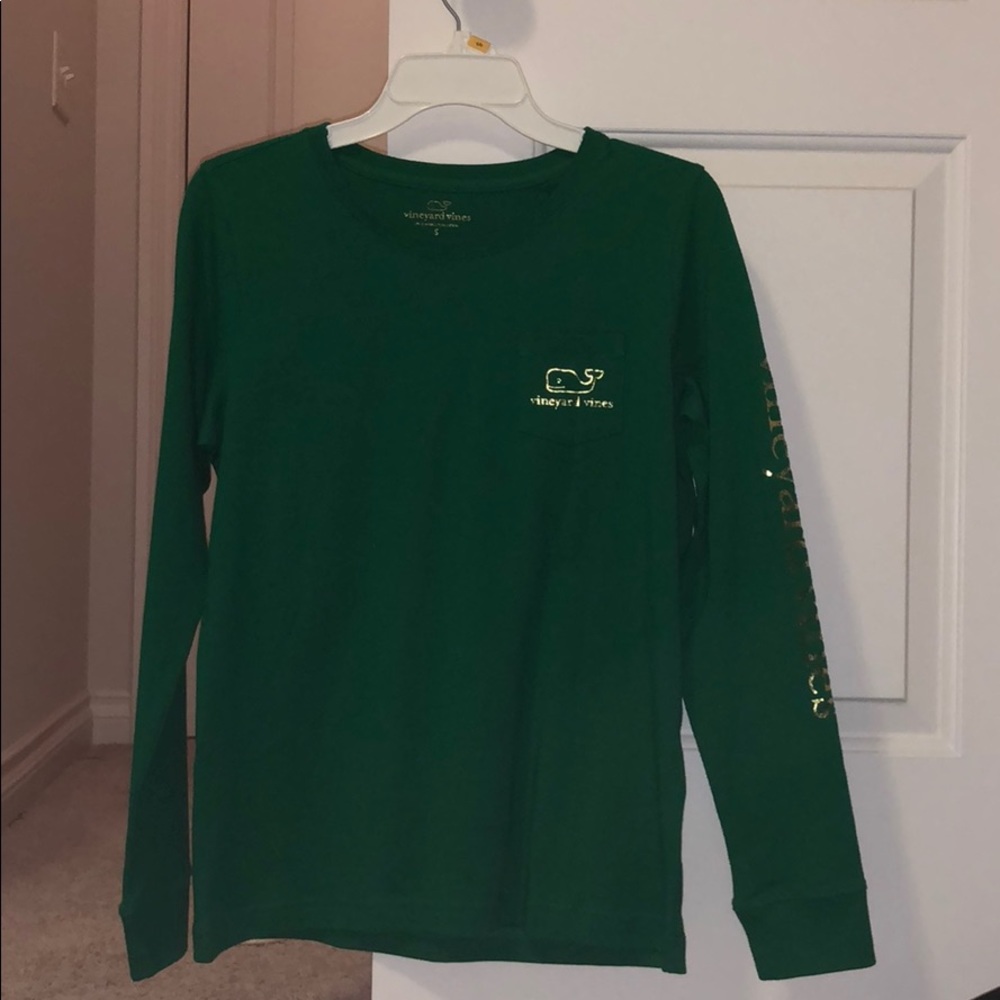 NWOT vineyard vines shirt